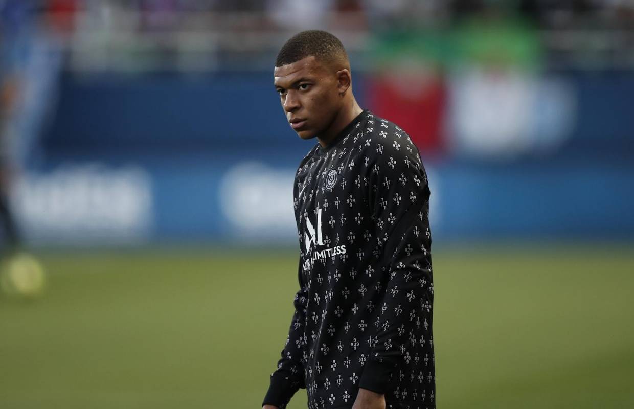 Mbappe napravio dramu zbog dolaska Messija: Želi otići?