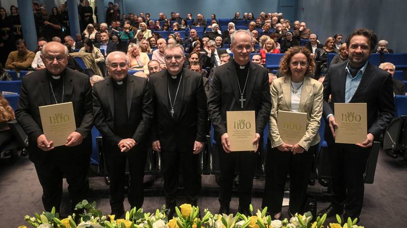 FOTO Od kralja Tomislava do danas: Nova knjiga čuva 1100 godina hrvatske povijesti
