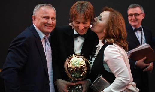Kako je Luka Modri&cacute; doznao da je osvojio Zlatnu loptu: 'Nastao je muk, mogao sam &ccaron;uti suze...'