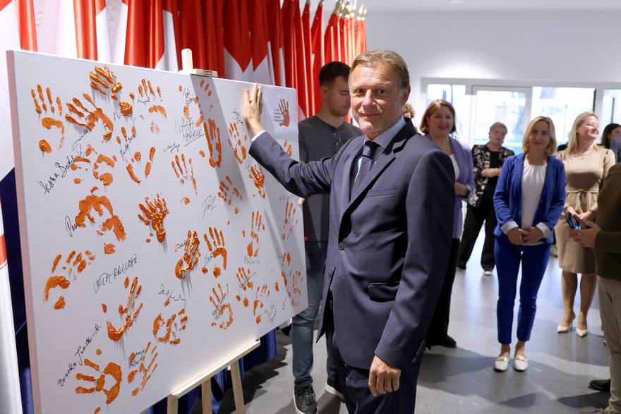 U Saboru obilježen Nacionalni dan borbe protiv nasilja nad ženama