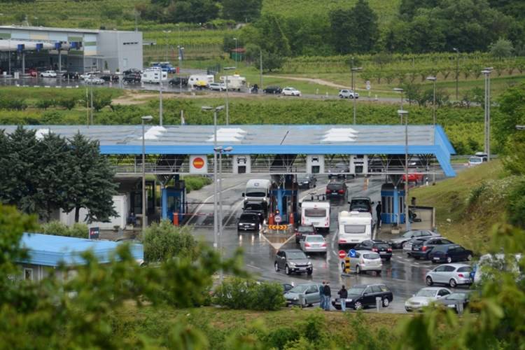 Slovenci s lažnim testovima na koronu pokušali ući u Istru