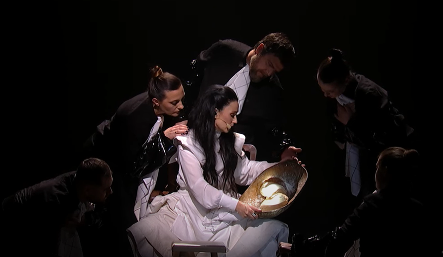 Srbija je izabrala! Na Euroviziji će ih predstavljati Teya Dora