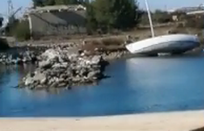 VIDEO Velika oseka u Istri i Dalmaciji, brodovi su na suhom