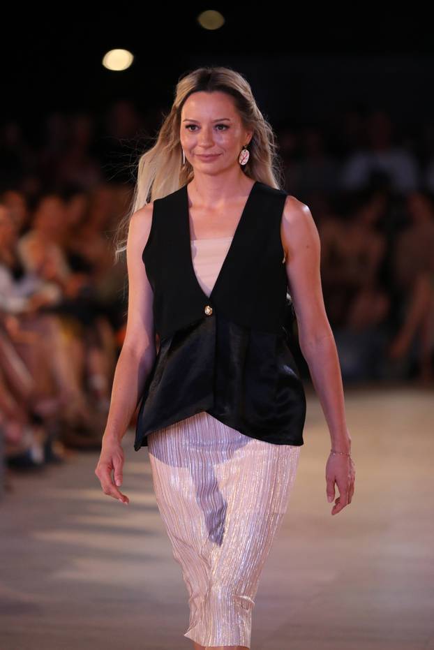 Pula: Modna revija Anje Stehlik