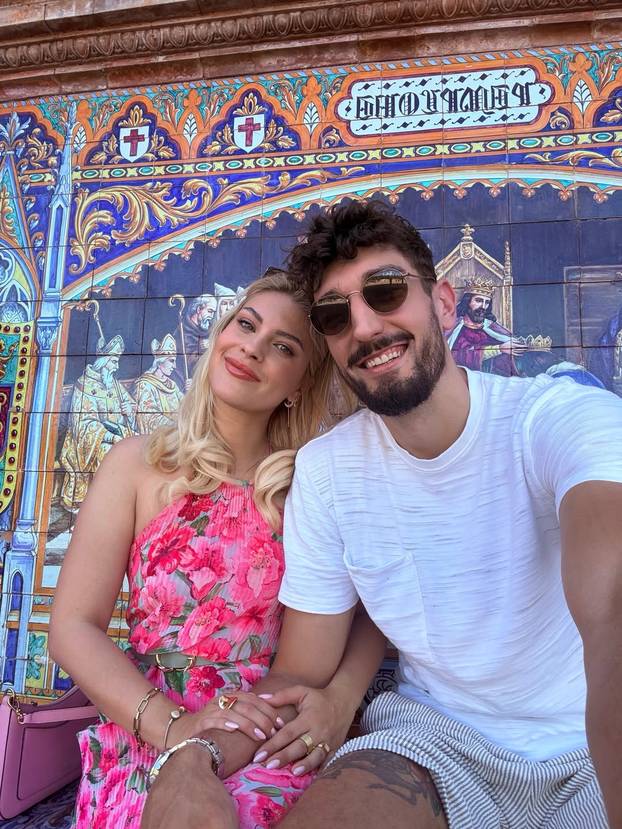 FOTO Katarina Baban uživa s košarkašem na putovanju: Evo kako se zabavljaju i gdje su bili