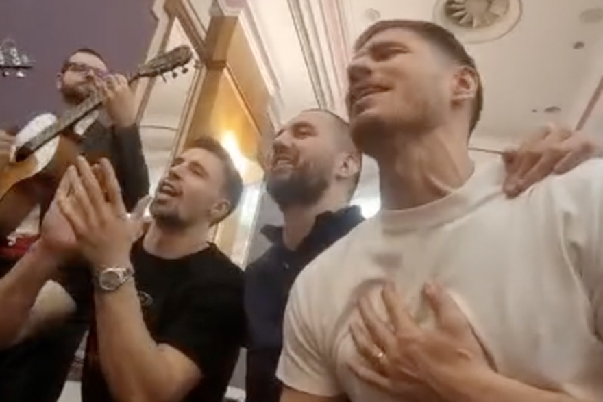 Neslužbena himna rukometne reprezentacije