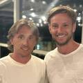 Rakitić se javno ispričao zbog fotografije s Lukom Modrićem: 'Želio sam čestitati prijatelju'