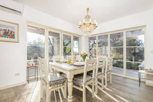 FOTO Pogledajte luksuznu vilu, rentaju je Tarik i Lejla Filipović