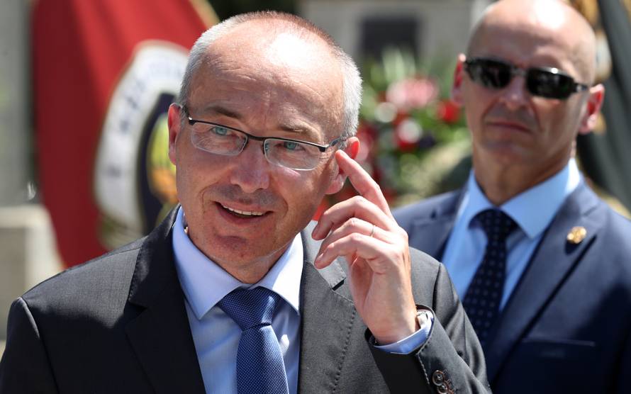 Zagreb: SveÄanost imenovanja vojarne  Croatia  imenom 1. gardijska brigada Tigrovi