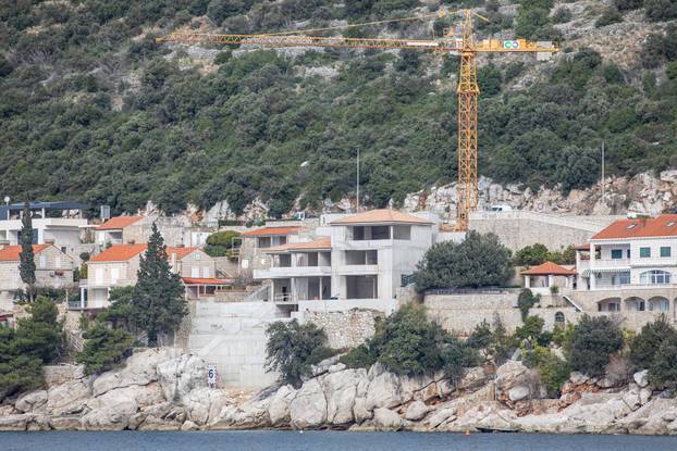 Dubrovnik: Bivši nogometaš Darijo Srna gradi svoju vikendicu u Lozici