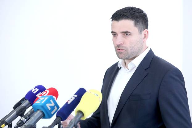 Davor Bernadić održao konferenciju o dvije godine zagrebačkog potresa