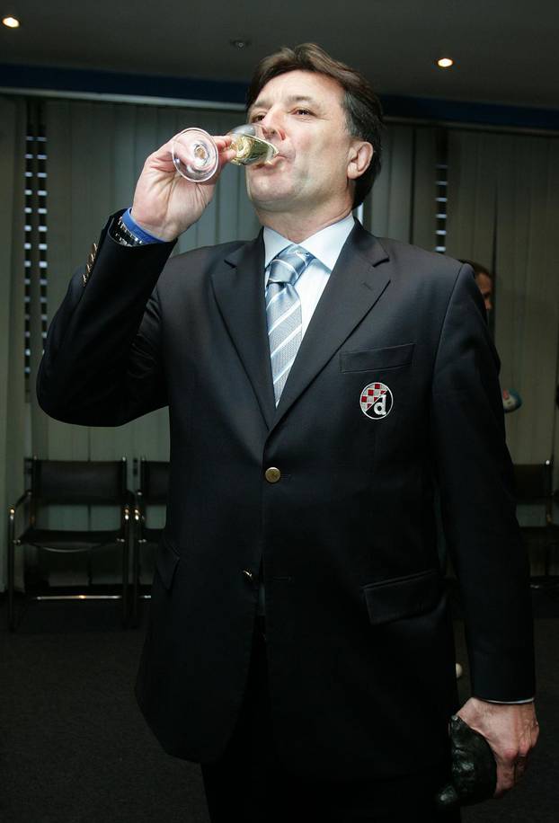 ARHIVA - Dinamo objavio da još ne prodaje Luku Modrića, 29.12.2008.