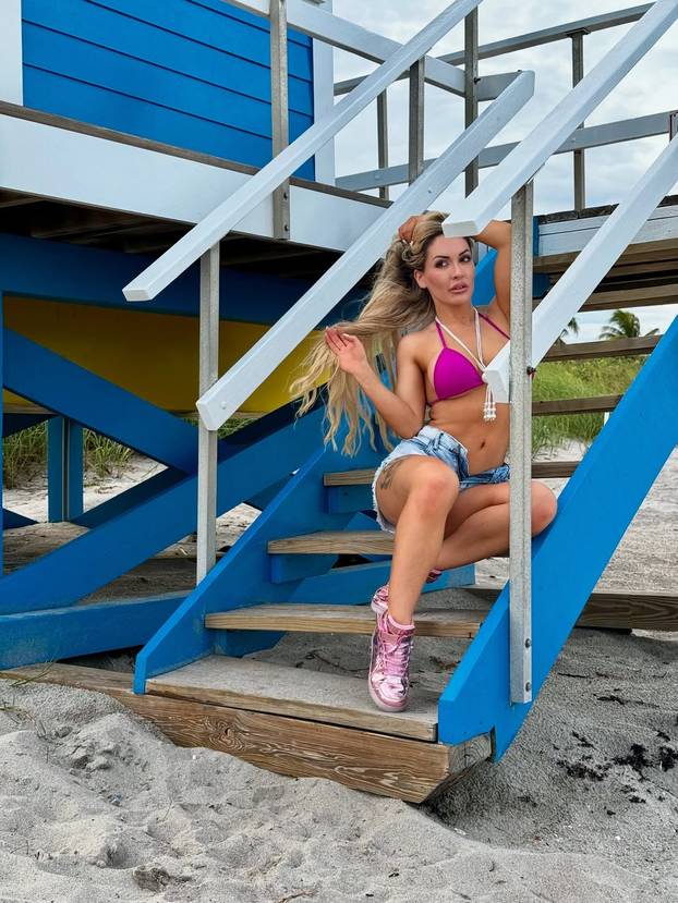 FOTO Brazilsku influencericu osuđuju zbog izgleda: 'Izbacuju me iz dućana jer sam preseksi'