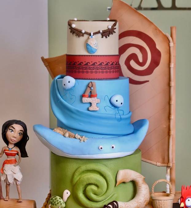 FOTO Maja Šuput proslavila je 46. rođendan - pogledajte tortu koja je bila hit večeri