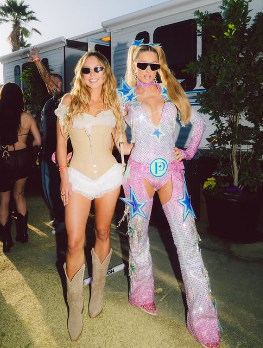 Otkazala je vjenčanje: Sydney Sweeney tulumari s Paris Hilton