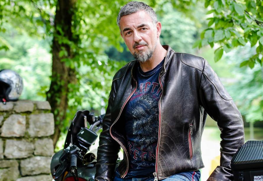 Sandi Cenov priznao: 'Majka mi je na prvom vjenčanju plakala od tuge, a na drugom od sreće'