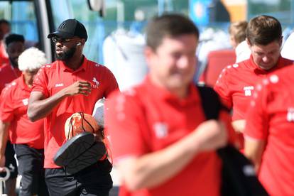 EKSKLUZIVNO: Moussa Dembele i Steven Gerrard dolaze na prijateljsku utakmicu protiv Rabotničkog