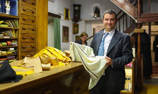 Ovo je obitelj papinih kroja&ccaron;a: &Scaron;ivali smo za &scaron;est papa, samo najfinija vuna. Cijena? Tajna...