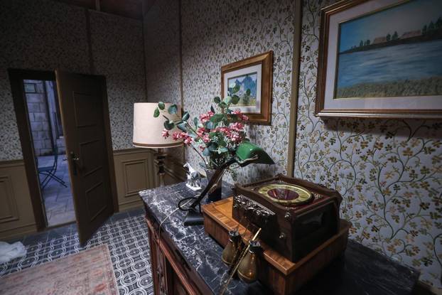 Zagreb: Obilazak kulisa i druženje s glumcima nove serije Divlje p?ele