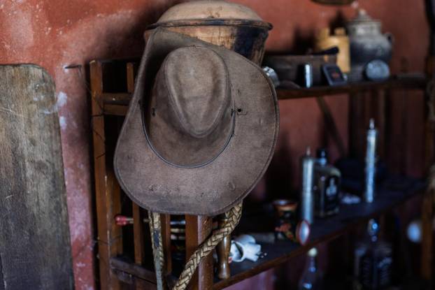 Čapljina: Tihomir Sušac ozgradio indijansko-kaubojski ranč