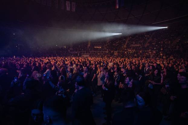 Zadar: Gibonni održao koncert u prepunoj dvorani Krešimira Ćosića