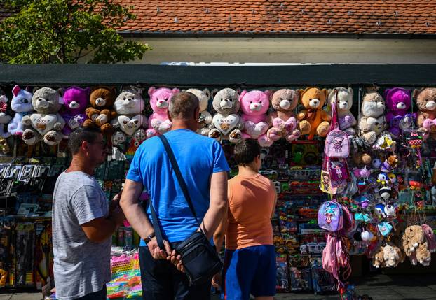 Blagdan u Stenjevcu: Građani na misnom slavlju i proštenju