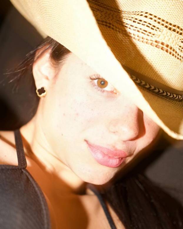 Nogometna zvijezda u središtu skandala: 'Pitao je možemo li sestra i ja obje s njim u krevet'