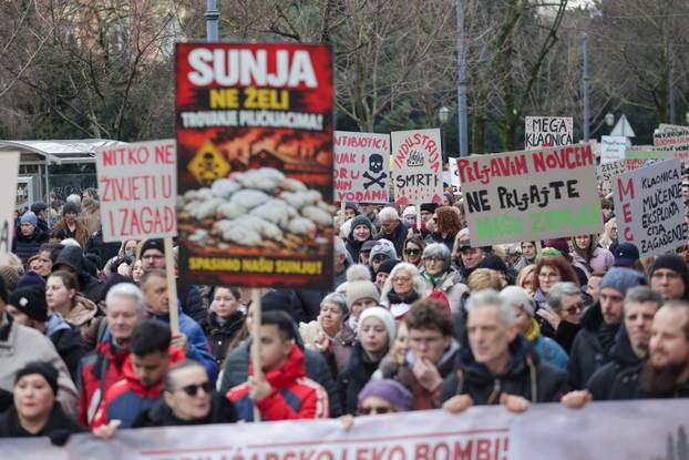 Zagreb: Prosvjed protiv kompleksa industrijskih megafarmi i klaonica peradi u Sisačko-moslavačkoj županiji