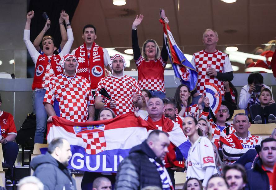 Navijači na utakmici između Islanda i Hrvatske u borbi za treće mjesto EHF Europskog prvenstva