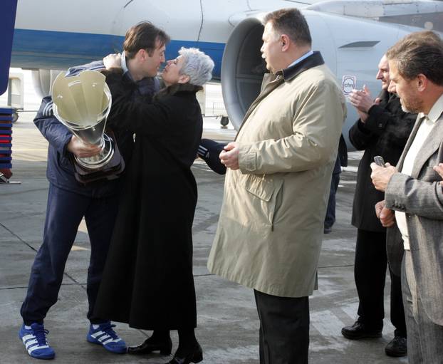 ARHIVA - Zagreb: Povratak srebrnih rukometaša sa Svjetskog prvenstva u Tunisu, 2005.