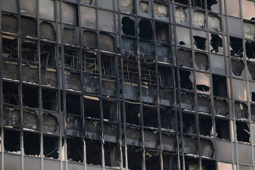 Zagreb: Ugašena vatra na Vjesnikovom neboderu 