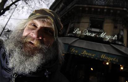 Beskućnik se kandidirao za gradonačelnika Pariza
