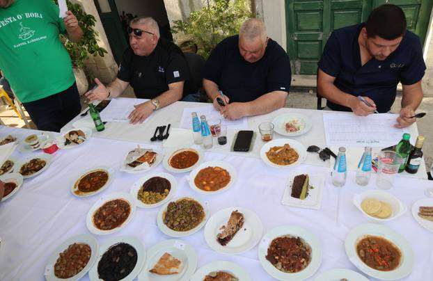 Kaštela: Najveća do sada “Fešta o boba”.