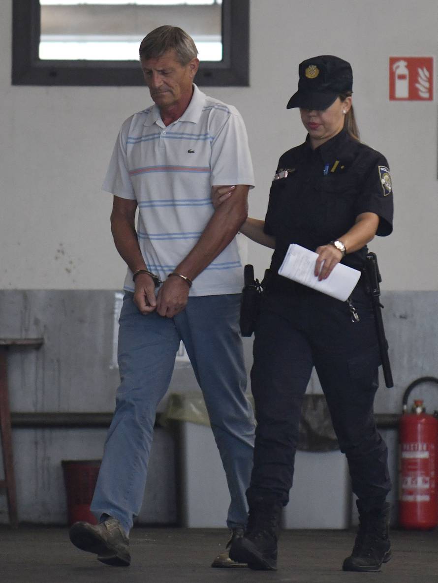 Zagreb: Privođenje  uhićenih u Hrvatskim šumama u akciji USKOK-a