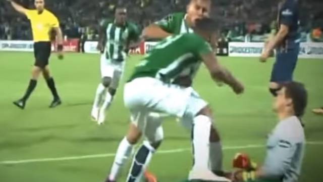 Kolumbijski 'Seagal': Zabio gol, pa umalo pokrenuo tučnjavu...