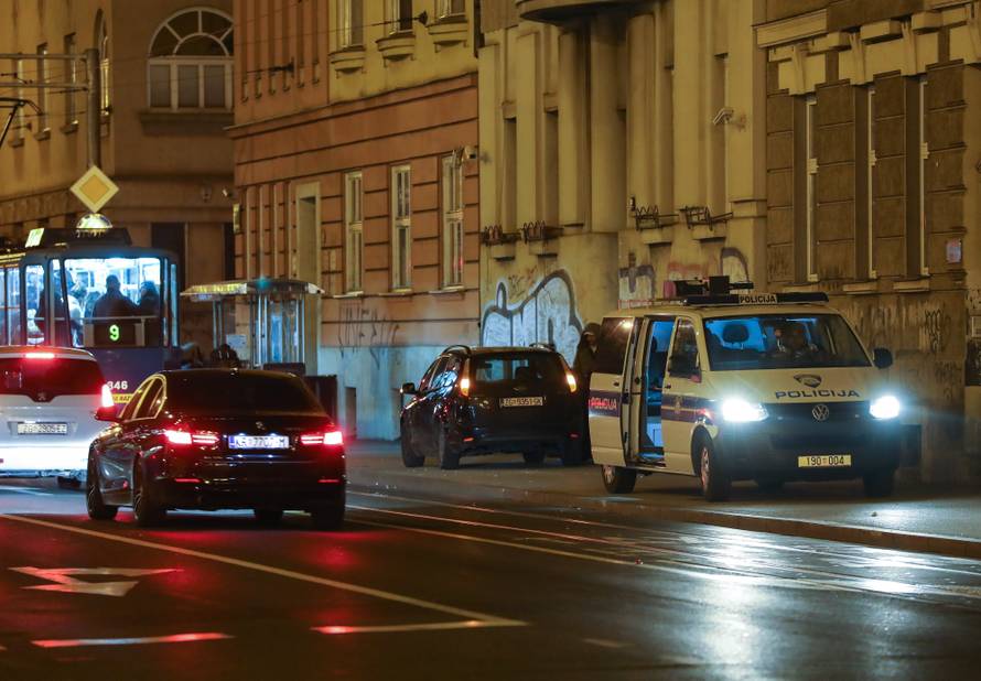 Zagreb: OÄevid prometne nesreÄe u MihanoviÄevoj ulici