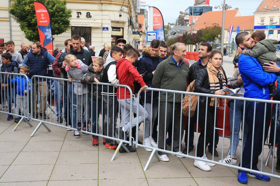 Liga prvaka u Slavoniji: Slavni trofej LP-a stigao je u Osijek!