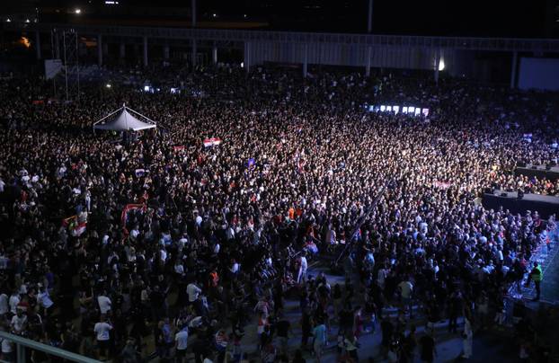 Dugopolje: Thompson održao koncert na prepunom stadionu Hrvatskih vitezova