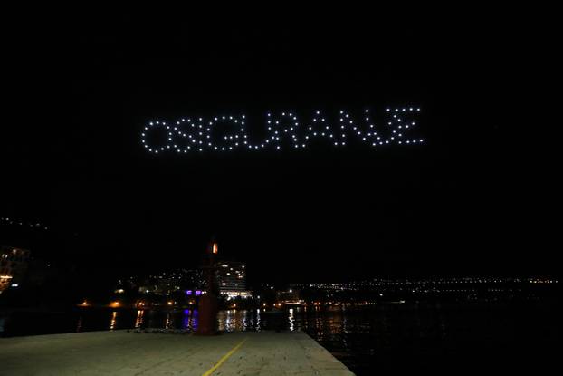 Opatija: Show 140 dronova povodom 140 godina Croatia osiguranja