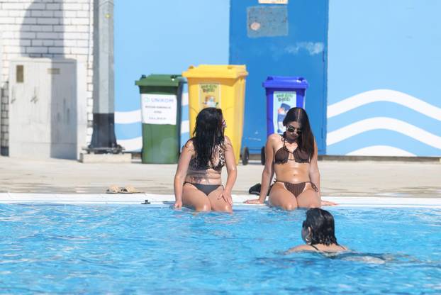 24 SATA: Kupaći uživaju na obnovljenim bazenima Copacabana