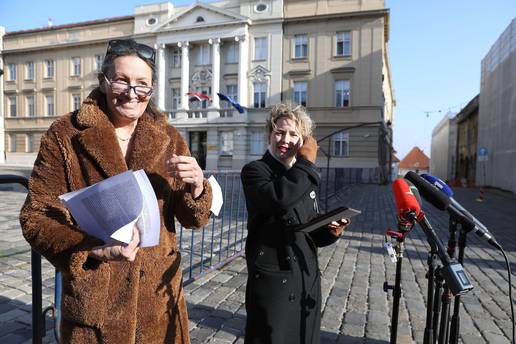 'Guverner HNB-a Vujčić i članovi Savjeta moraju dati ostavke'