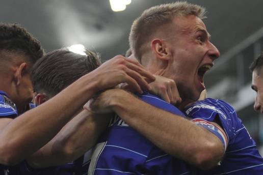 Naklonimo se &scaron;ampionima! Kova&ccaron;evi&cacute; je Dinamo pretvorio u stroj, a Stojkovi&cacute;a u 'vatrenog'