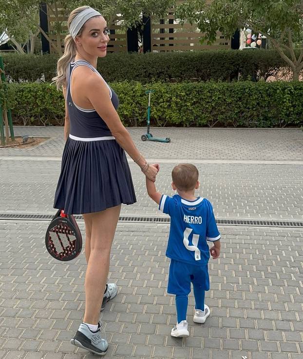 FOTO Vježbom do savršenstva: Fani Stipković pokazala zavidnu figuru i u trans bacila pratitelje