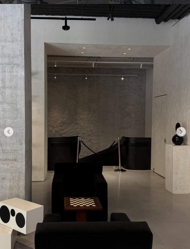 Saint Laurent otvorio novi café u pariškom butiku i već je hit adresa modne scene