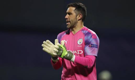 Claudio Bravo šokirao: City je div u usporedbi s Barcelonom!