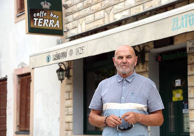 Veljko Mandić (62), vlasnik kafića Terra u Đevrskama