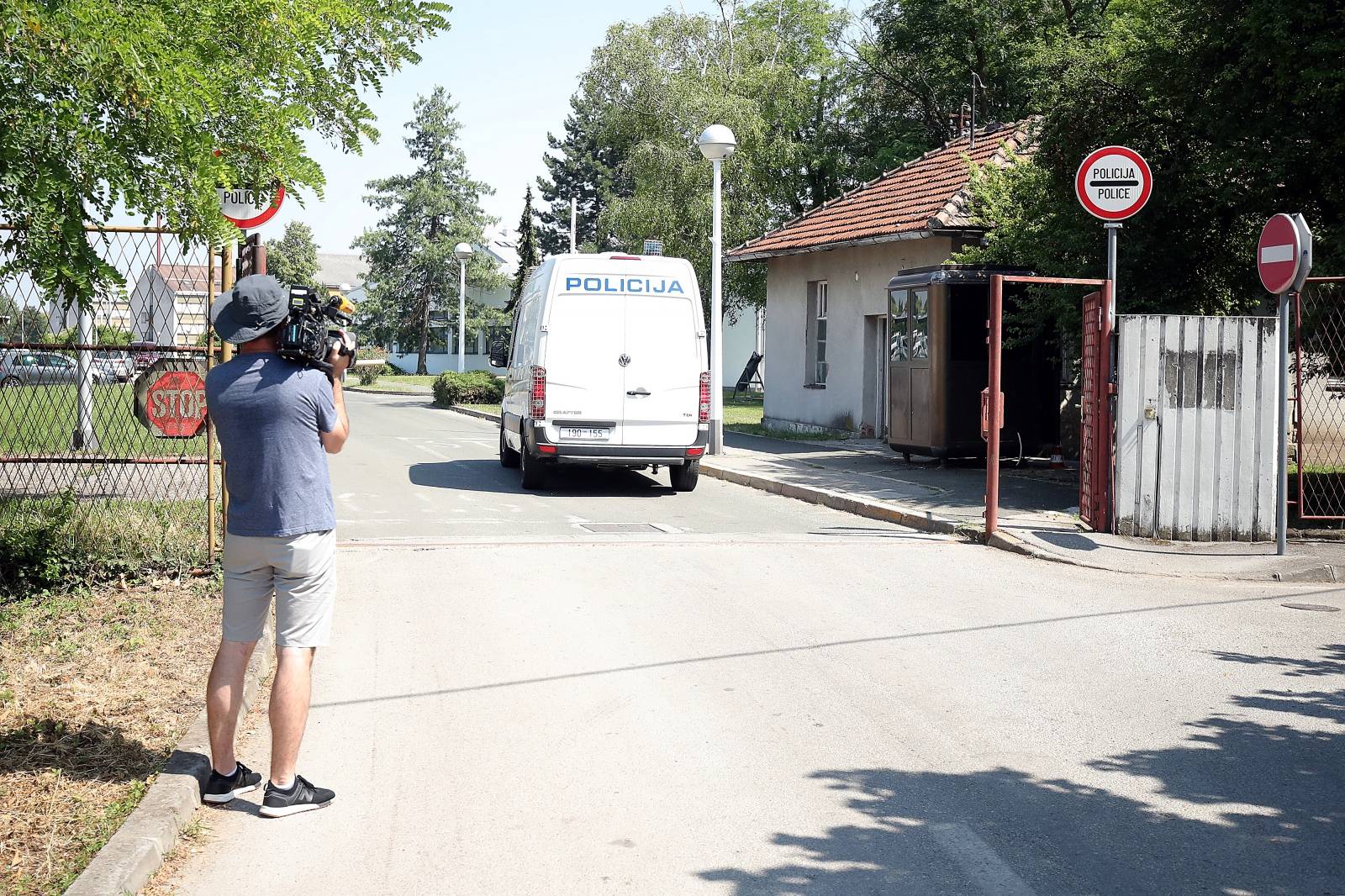 Zagreb: Dolazak osumnjiÄenih u velikoj policijskoj akciji na ispitivanje u Oranice