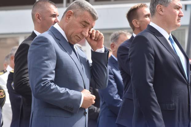 Polaganje vijenaca i govori Milanovića, Plenkovića, Jandrokovića i Gotovine u Kninu