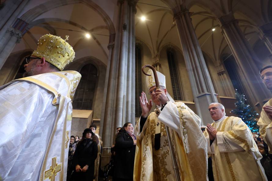 Zagreb: Misa polnoćka nakon pet godina slavi se u katedrali