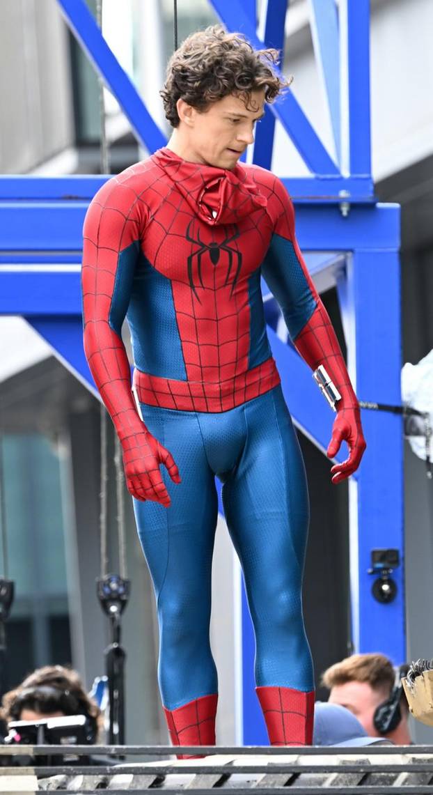 Tom Holland Films Spider-Man In Glasgow, Reveals New Suit On Set - 03 Aug 2025